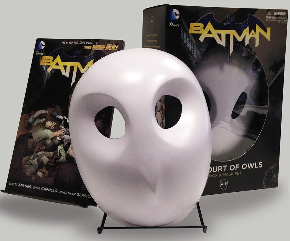 Batman (The New 52) The Court of Owls (Book and Mask Set)
