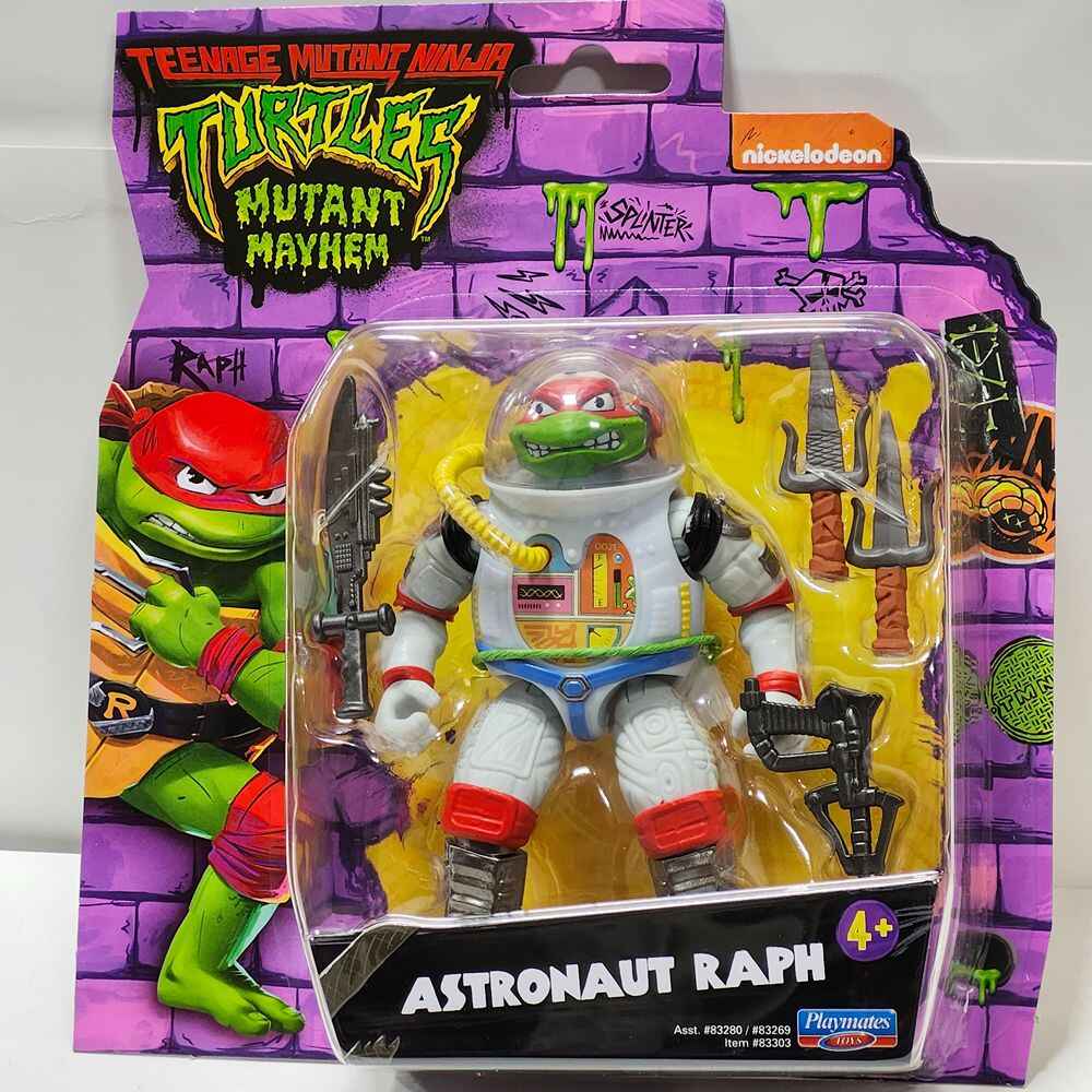 Teenage Mutant Ninja Turtles Mutant Mayhem 6 Inch Action Figure - Raphael Astronaut Disguise