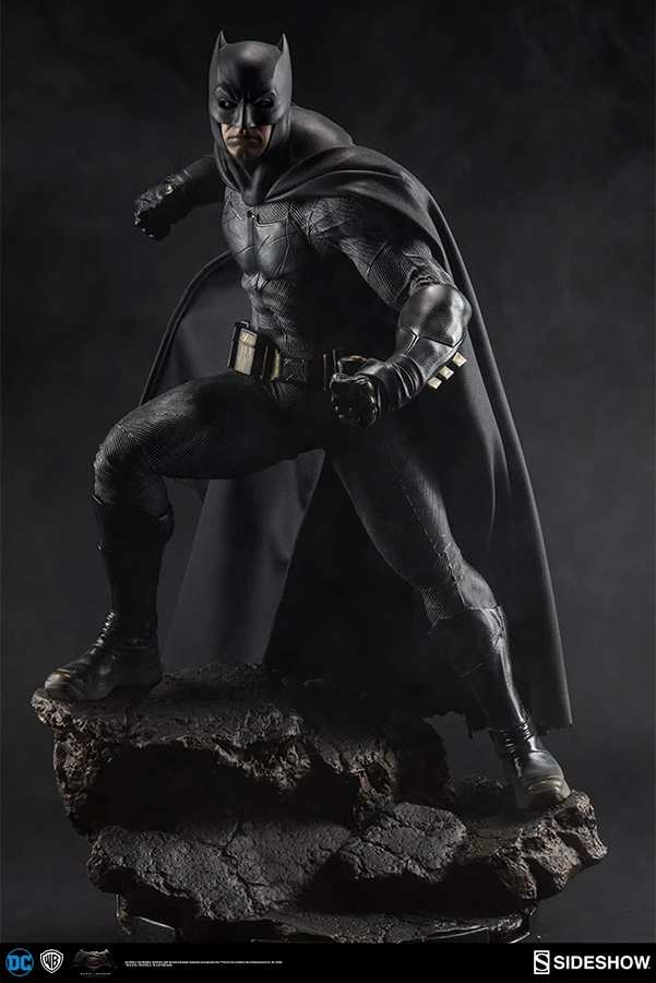 DC Comics Batman vs Superman (Dawn of Justice) Batman 1/4 Scale 20 Inch Premium Format Statue 300386