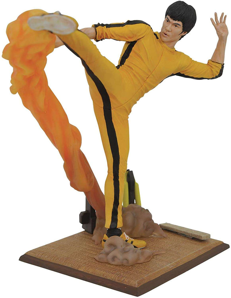 Bruce Lee Gallery Bruce Lee Kicking Smoke 10 Inch PVC Figure - figurineforall.ca